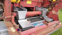 KRM Bredal trailed lime spreader - 4