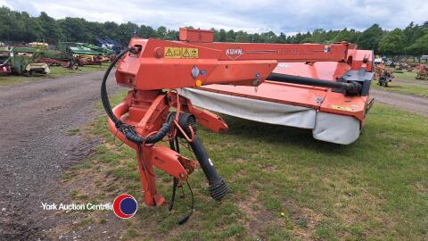 Kuhn 303YGL mower conditioner with gyro headstock