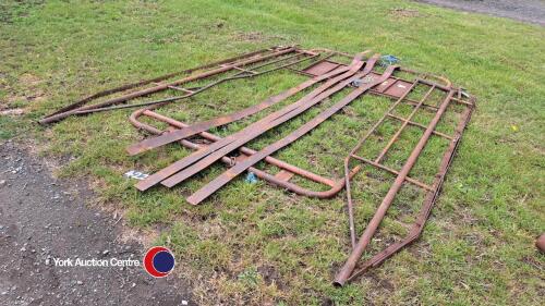 Perry bale accumulator/collectors