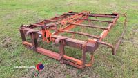 Browns flat 8 bale grab