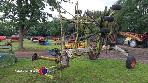 Claas 780 twin rotor rake, 1995