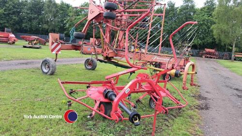 2013 Lely Lotus 300 hay tuner, 100 acre from new