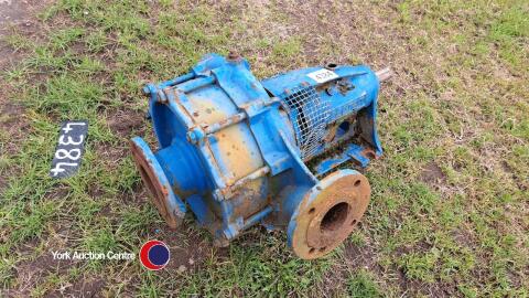 Single stage water pump