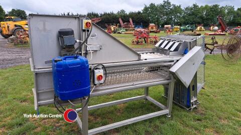 Stainless steel potato halving machine