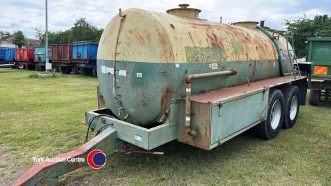 Triffitt twin axle water bowser fitted with Honda pump and side lockers