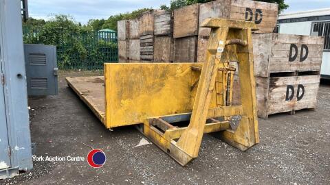 20ft flat hook lift body