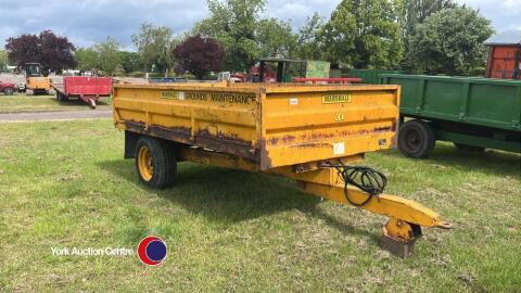 Marshall 4T farm tipping trailer, tips fine