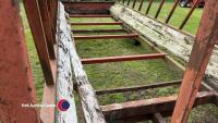 Silage feed trailer, single axle. - 3