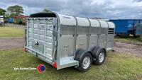 Unused Ifor Williams TA5G 10ft twin axle livestock trailer c/w LED lights and divider - 3