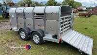 Unused Ifor Williams TA5G 10ft twin axle livestock trailer c/w LED lights and divider - 7