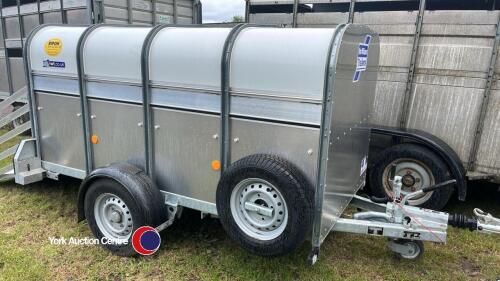 Ifor Williams 8ft pig/sheep trailer (used twice)