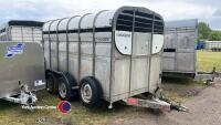 Nugent livestock trailer