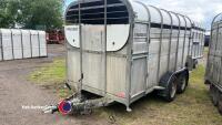 Nugent livestock trailer - 2