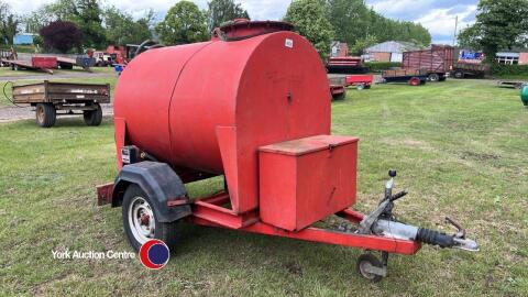 Fast tow 1450L fuel bowser. C/W 12 volt electric pump, meter, filter, and hand pump. Brakes and lights all fully functional. Used recently.