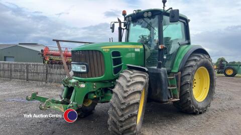 John Deere 6930 Premium tractor, c/w front linkage, FX61EPO. From Exors R A Watson dec'd, 8826 hours