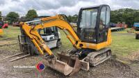 JCB 802 2.5T 360 mini digger with 3 buckets, 2006, excellent working order, key in office - 2