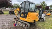 JCB 802 2.5T 360 mini digger with 3 buckets, 2006, excellent working order, key in office - 3