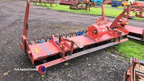 Kuhn HR 302 power harrow with good tines and packer roller, very tidy for age, H/D 2 speed gearbox, removed off 8m combination, dismantled for ease of transport