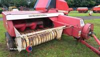 International 440 conventional baler - 2