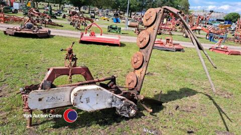 Gardinier disc hay mower