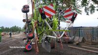 Claas Liner 4000 4 rotor rake, excellent condition ready for work, 15m working width, hydraulic folding and hydraulic width adjustment. 2018, control box in office - 4