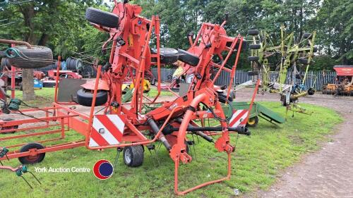 Kuhn GF7902 8 rotor tedder, headland control, adjustable rotor angle, good working order owned from new, 2013