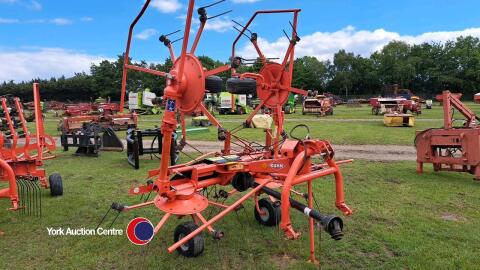 Kuhn GF502 Digi drive tedder, good condition, barn stored when not in use