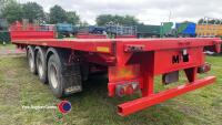 33ft tri axle flatbed bale trailer, air brakes and suspension, super single wheels, LED rear flasher w/o - 4
