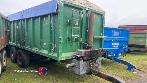 Corn trailer approx 20T, aluminium body, super single wheels