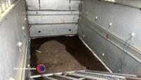 Ifor Williams cattle box 12/13ft long no floor - 4