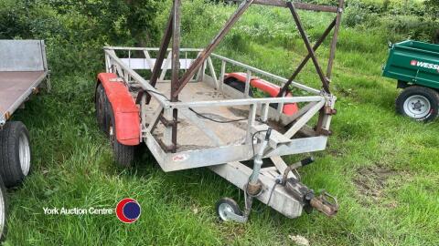 Twin axle plant trailer