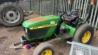 John Deere 4100 Compact tractor - 2