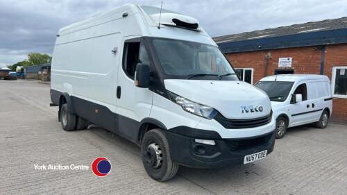 Iveco 7T fridge van with meat rails, standby fridge, euro 6 engine mot till August. 95000 miles NU67ODE - HPI clear - 1 keeper from new - V5 in office