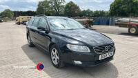 2015 Black Volvo V70, diesel, 2L, manual, D3 business edition model, 195,000miles, road tax £30. one former keeper, MOT 14.11.25, hpi clear, V5 in office - 2