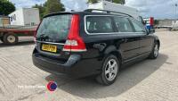 2015 Black Volvo V70, diesel, 2L, manual, D3 business edition model, 195,000miles, road tax £30. one former keeper, MOT 14.11.25, hpi clear, V5 in office - 3