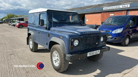 Landrover Defender TD 90 Hard top, YE60 ULP, 2 former keepers, hpi clear, MOT 12.1.26, 97416 mileage, V5 in office
