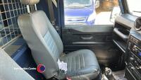 Landrover Defender TD 90 Hard top, YE60 ULP, 2 former keepers, hpi clear, MOT 12.1.26, 97416 mileage, V5 in office - 11