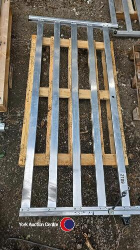 Ifor TA5 gate (bottom)