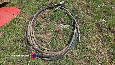 Selection of hydraulic hoses