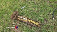Forage harvester pick up hitch