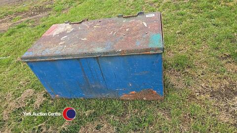 Metal pickup/van tool box