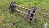 Loader adaptor back plate - 2