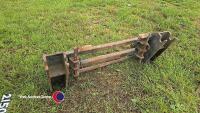 Loader adaptor back plate - 3