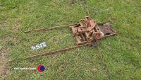 International 674 pick up hitch - 3