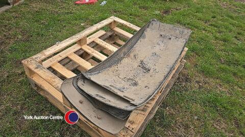 4No front wheel tractor mudguards