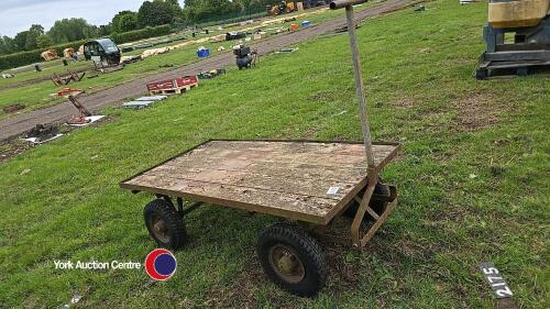 4 wheel trolley