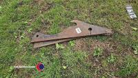 Bucket brackets
