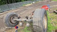 Axle with 385/65 R22.5 wheels and tyres