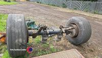Axle with 385/65 R22.5 wheels and tyres - 4