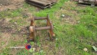 Large digger attachment bracket - 3